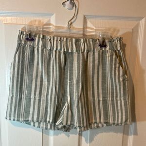 True Craft shorts size small
